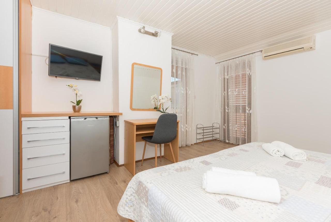 Apartmani Cesljar Makarska Kültér fotó