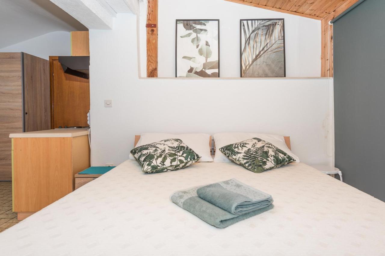 Apartmani Cesljar Makarska Kültér fotó