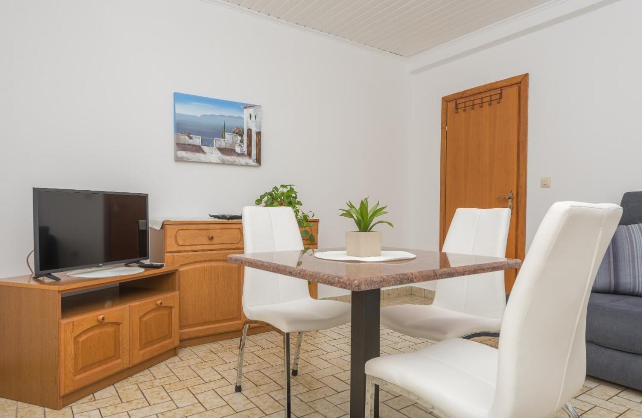 Apartmani Cesljar Makarska Kültér fotó